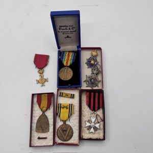Lotje militaire medailles