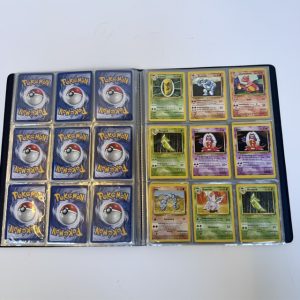 Pokémon - Map vol oude kaarten uit 1999